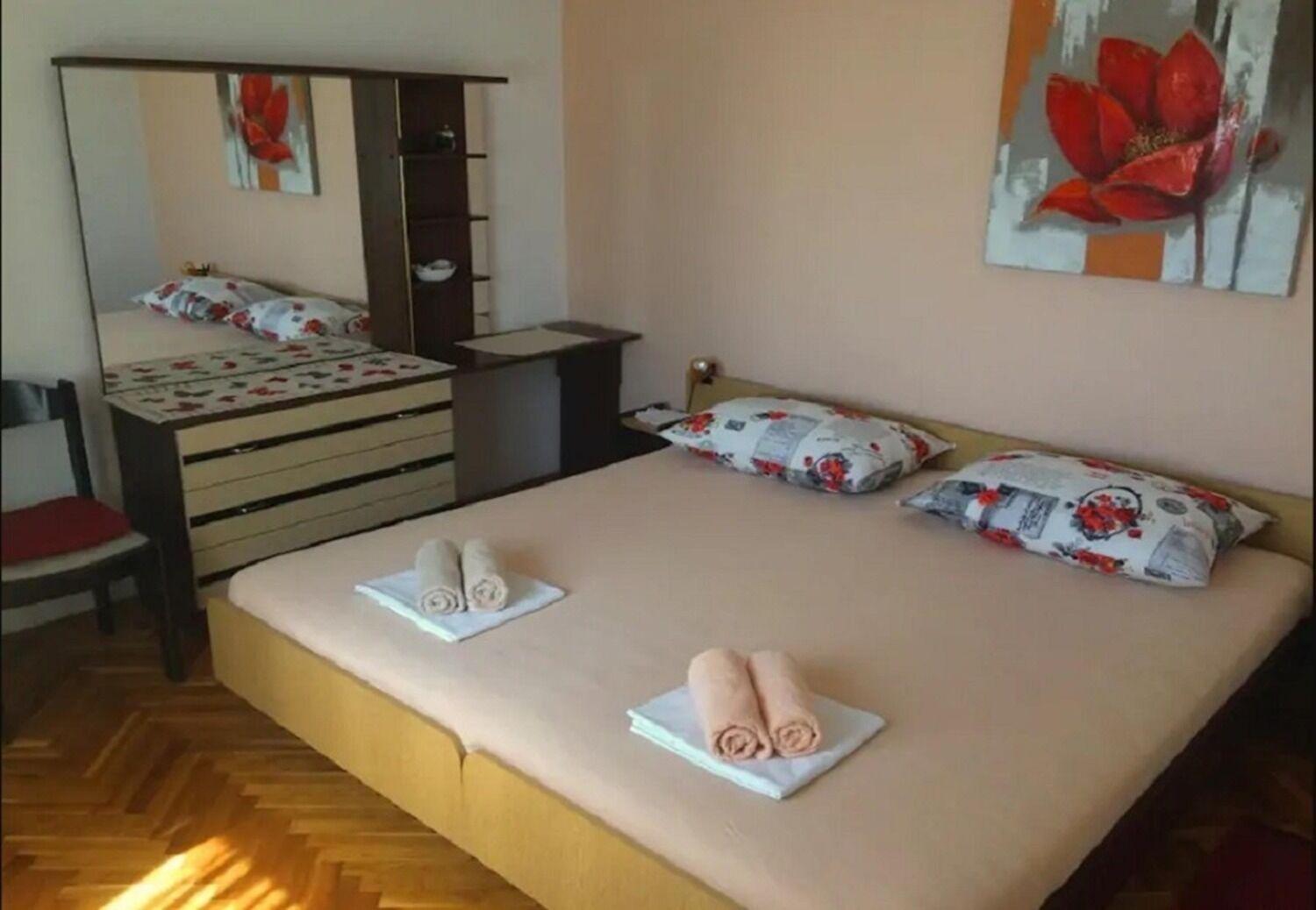 Apartments And Rooms Ognjen - Family Apartments With Free Parking Betina  Exterior foto